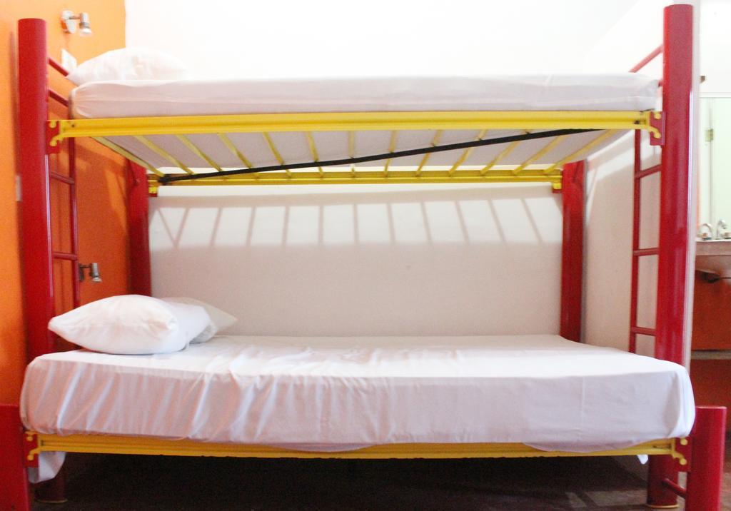 Hostal Vive La Vida Playa del Carmen Ngoại thất bức ảnh